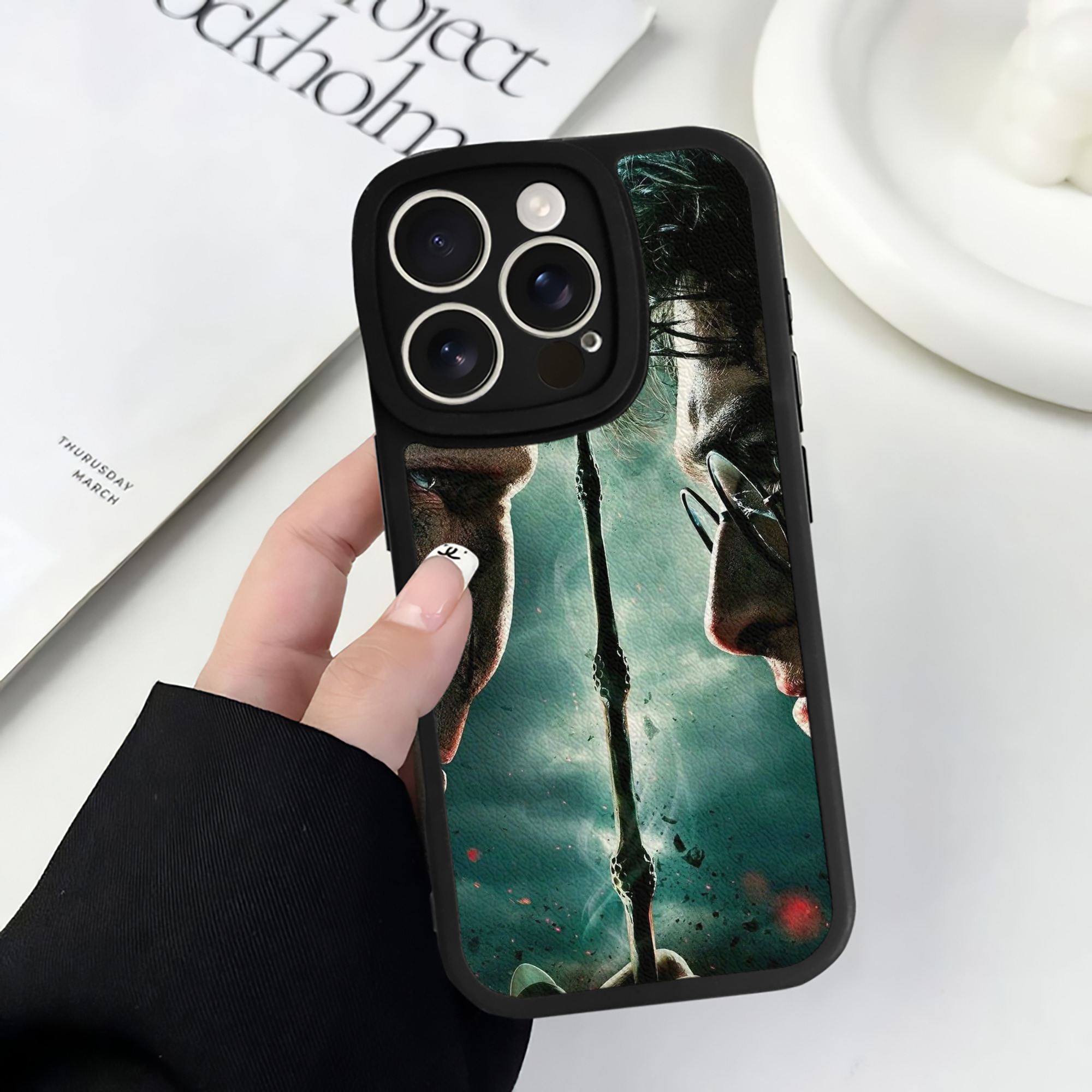 （画像用） Harry Potter ハリー・ポッターシリーズ 【iPhone 16シリーズ対応】シリコンスマホケース（レザー調） 材質：シリコン